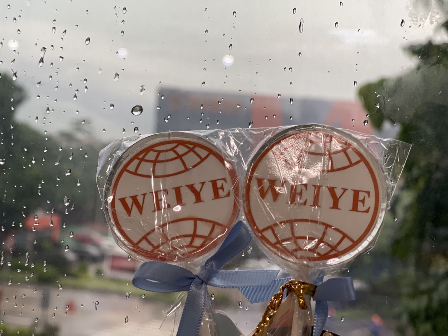 偉業(yè)鋁材高甜預(yù)警 | 六一上班打卡，遇見(jiàn)甜甜彩蛋